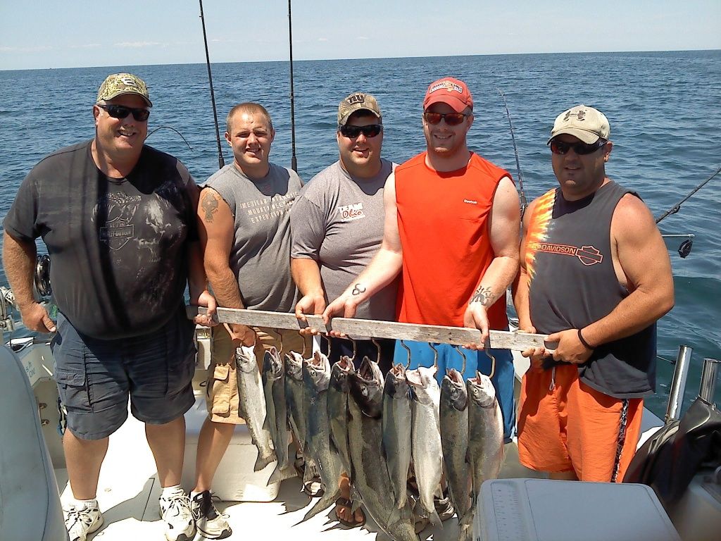 Premier Lake Ontario Fishing: 8-Hour Adventure