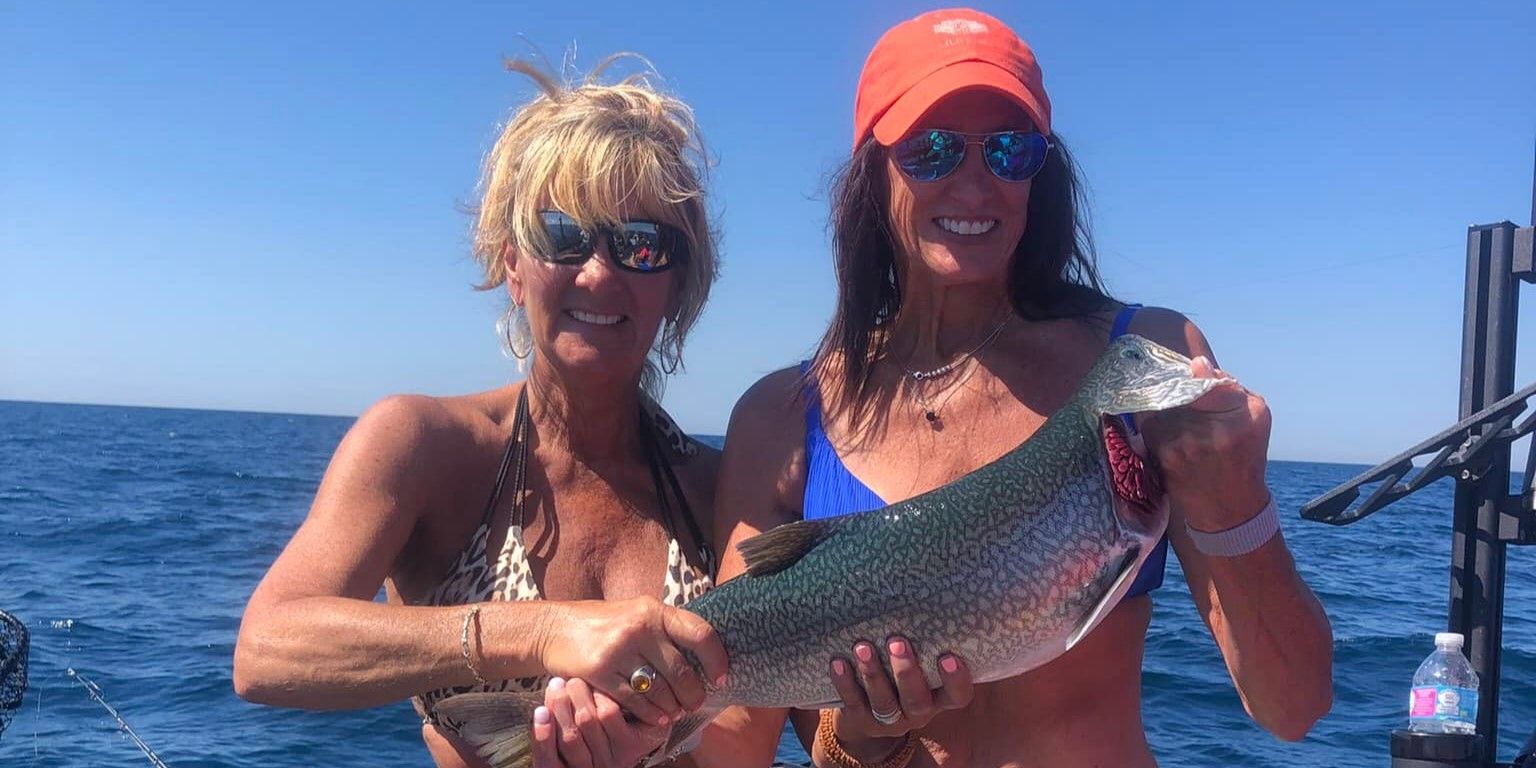 Scenic Lake Michigan Salmon Trip with Angler One