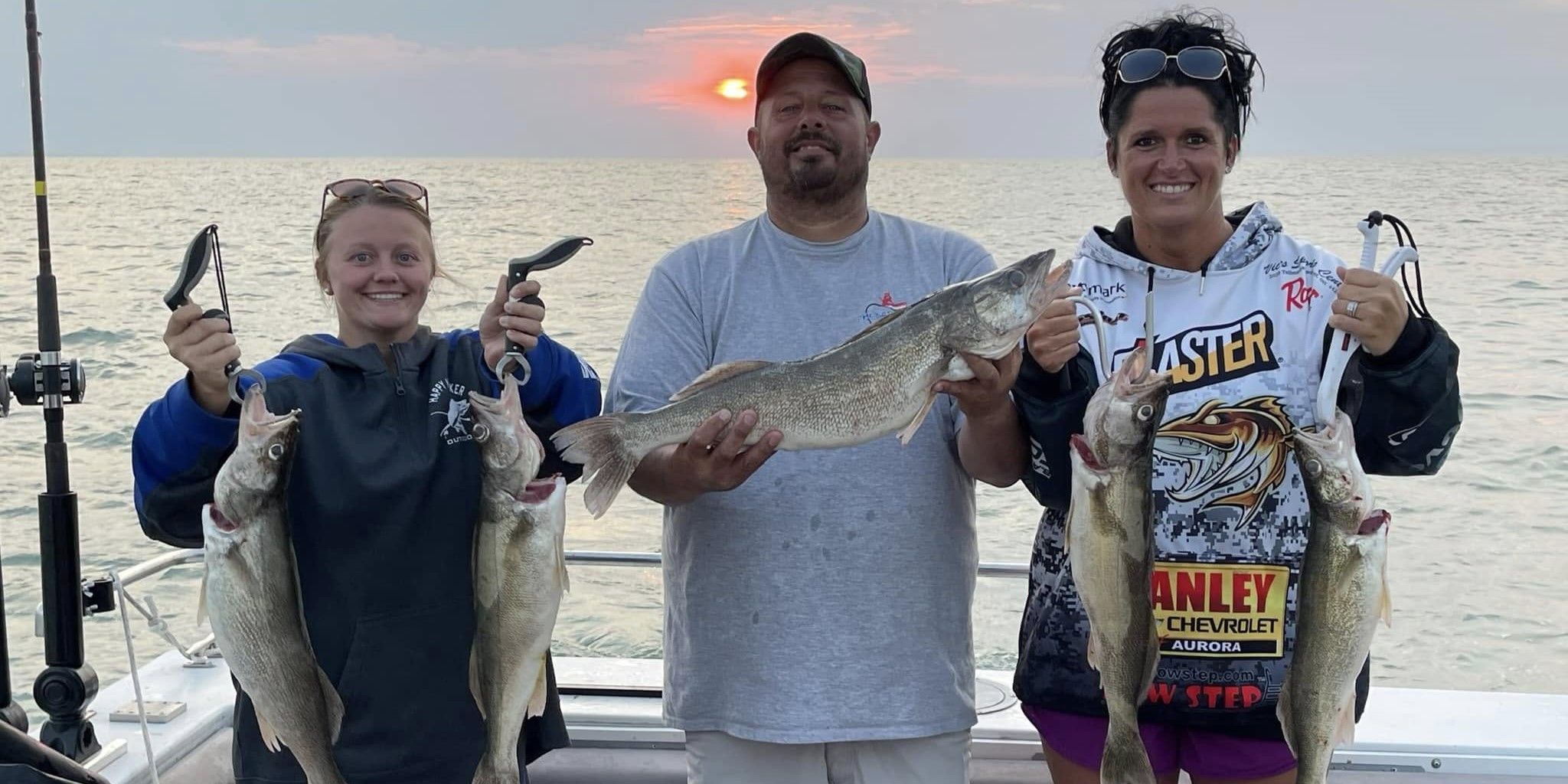 Scenic Lake Erie Fishing: Dawn Adventure Awaits