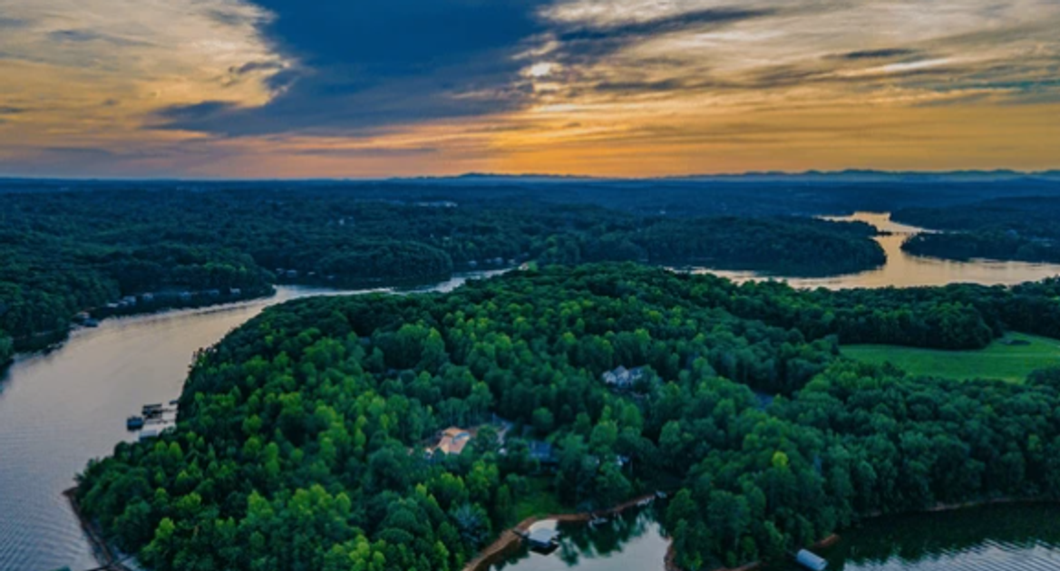 The Ultimate Guide to Fun Adventures at Lake Lanier!