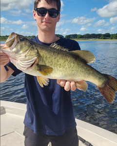 Angler with 22-inch catch in Kissimmee