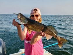 Hooked a Beautiful Walleye in Lake Erie 