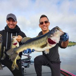 2 anglers fishing in Winter Garden, Florida