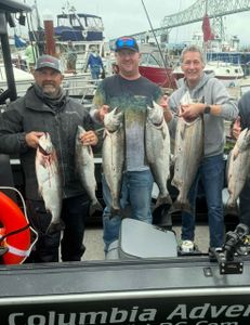 6 fish caught by 3 people during a fishing tour in Milwaukie