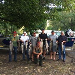7 people fishing for rainbow trout and bluefish in Portland, Oregon