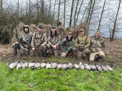 Six people hunting in OR