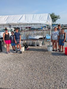 6 people fishing at Port Clinton