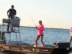 Two anglers fishing in Homosassa
