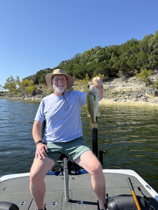 Nice largemouth bass using heavy and light tackle in clear conditions at Buchanan Dam!