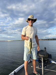 Nice largemouth bass using heavy and light tackle techniques in clear conditions!