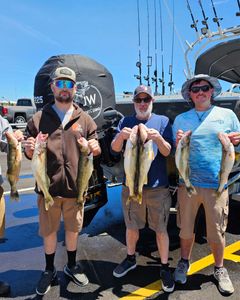6 fishing enthusiasts in OH enjoying their outdoor adventure