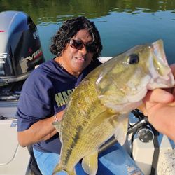 One cast, one Bass—Allatoona’s on fire