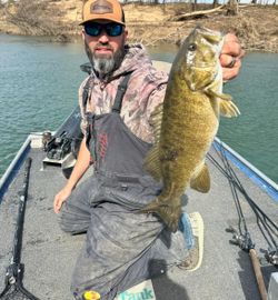One angler fishing in Richland