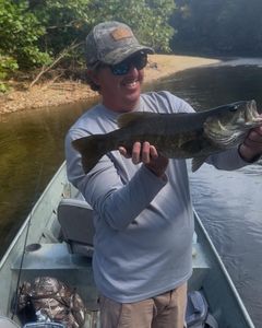 Fisherman casting line in Richland
