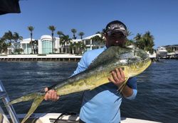 Fisherman with a 25-inch catch in FL