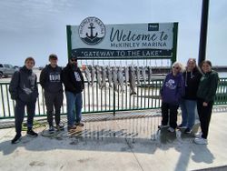 6 people fishing in Milwaukee
