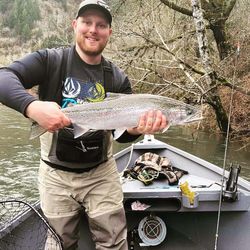 Rogue River Salmon Fishing 