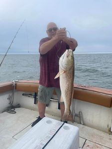Angler with large 33-inch fish in MS