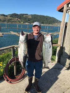 Catching big salmon on the Rogue River!