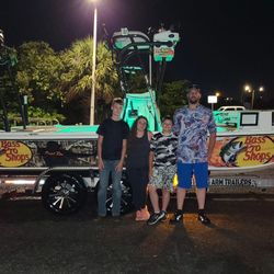 4 people fishing in Florida