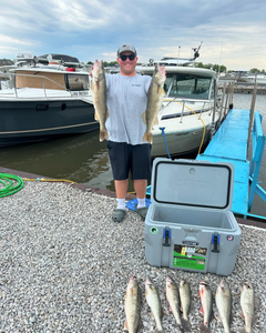 8 big fish caught while fishing in Port Clinton