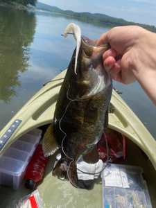 A single fishing line cast into the water at Hummels Wharf