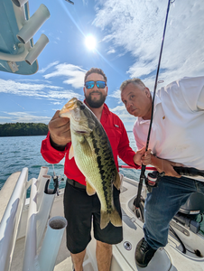 Light tackle triumph: Spotted Bass caught in clear conditions at Vanns Tavern Park!