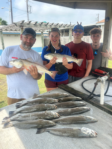 Blasted today with a mixed bag of huge redfish and spotted weakfish on our deep sea jigging adventure!