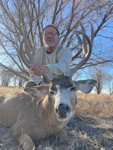 Adventurous hunting in Lamar