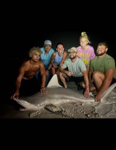 6 people fishing in Destin