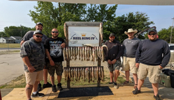 6 people fishing in Monroe