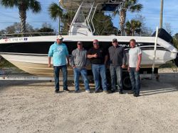 6 anglers enjoying fishing trip in FL