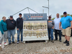 Fishing trip with 7 people in Port Clinton