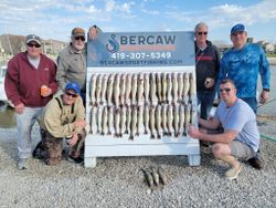 6 people fishing in Port Clinton