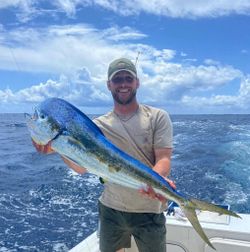 Fishing in Tennessee with a big 35-inch fish