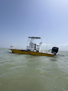 Clear skies and light tackle: the perfect recipe for deep sea adventure!
