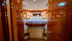 Master Stateroom on the Hot Reeling