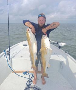 2 anglers fishing in TX