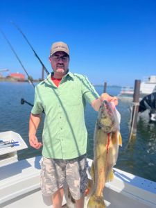 Fisherman with big 25-inch catch in Buffalo