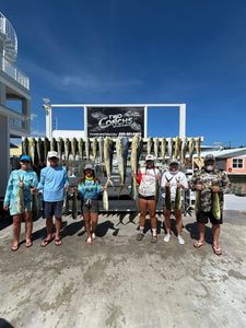 6 people fishing in Jacksonville