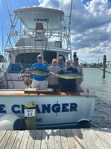 Group of 5 people enjoying fishing at Nags Head