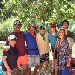 7 people fishing in AZ