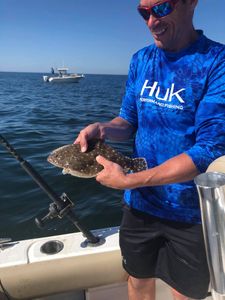 Flounder in Georgia with the best fishing guide!
