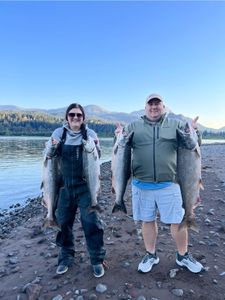 Experience the Bounty of Salmon Fishing Oregon