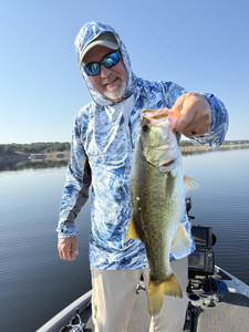 Nice Florida bass on fly fishing with light tackle! Clear conditions made for perfect fishing.