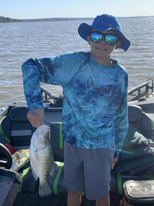 Angler fishing in MS