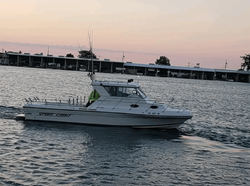 Picturesque lakeside scene in Lakeside Marblehead