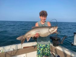 Trolling Huge Lakk Trout on Lake Ontario