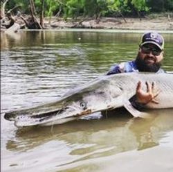 Fisherman with big 37-inch catch in TX