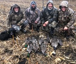4 people hunting in North Rose